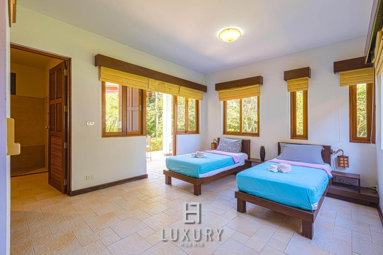 5 Bedroom Bali Style Mansion Wl2 HHQ Exterior foto