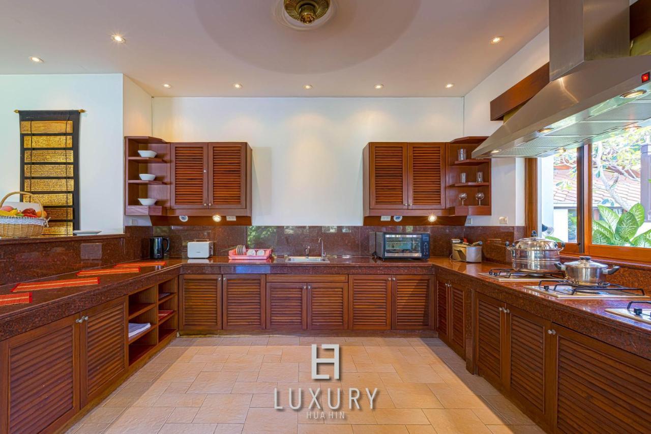 5 Bedroom Bali Style Mansion Wl2 HHQ Exterior foto